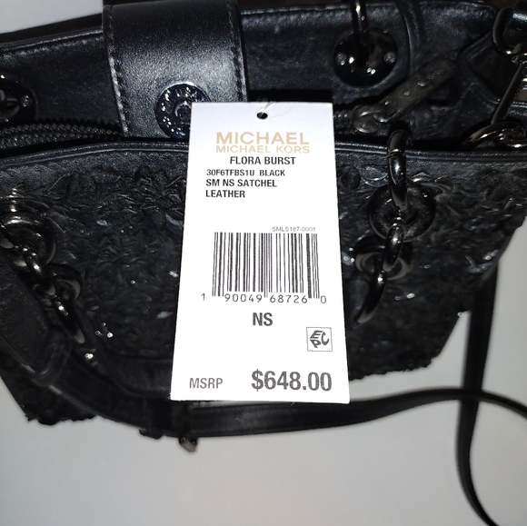 Michael kors purse - Picture 7 of 9